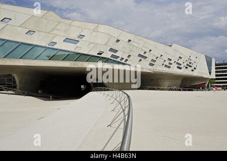 Deutschland, Niedersachsen, Wolfsburg, Phaeno, Wissenschaftsmuseum, Stockfoto