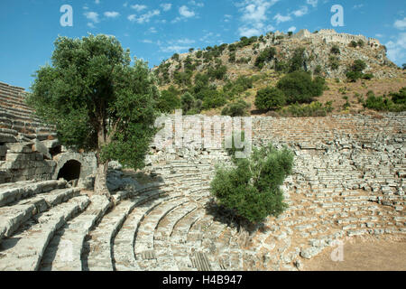 Asien, Türkei, Provinz Mugla, Dalyan, Ausgrabung von Kaunos, Anzeigen über das Theater, das Acropolis hill Stockfoto