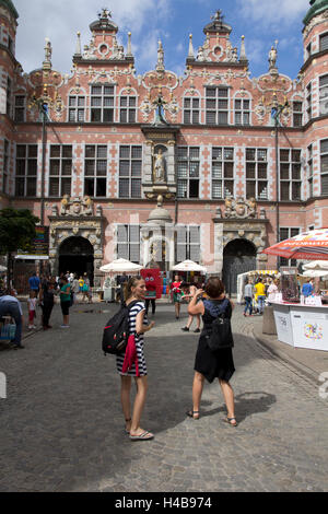 Prachtbauten der Gotik, Barock und Renaissance Mischstil, viele aus dem Mittelalter an Dluga Street, Danzig. Stockfoto