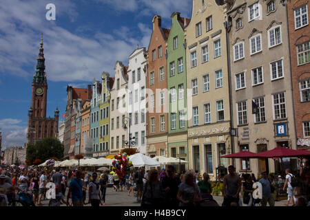 Prachtbauten der Gotik, Barock und Renaissance Mischstil, viele aus dem Mittelalter an Dluga Street, Danzig. Stockfoto