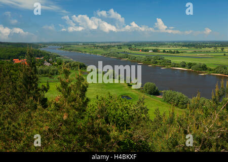 Deutschland, Niedersachsen, Hitzacker, Blick vom Kniepenberg (Berg) auf der Elbe, Stockfoto