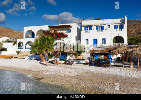 Karavostasis Dorf auf Folegandros Inseln in den frühen Morgenstunden. Stockfoto