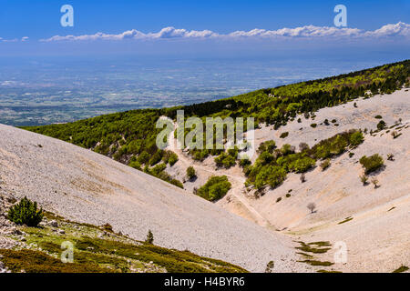 Frankreich, Provence, Vaucluse, MalaucÞne, Mont Ventoux, Blick nach Südwesten in das Tal der Rhône Stockfoto