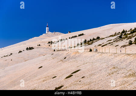 Frankreich, Provence, Vaucluse, MalaucÞne, Mont Ventoux, Gipfel mit Sendestation Stockfoto