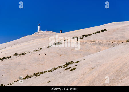 Frankreich, Provence, Vaucluse, MalaucÞne, Mont Ventoux, Gipfel mit Sendestation Stockfoto