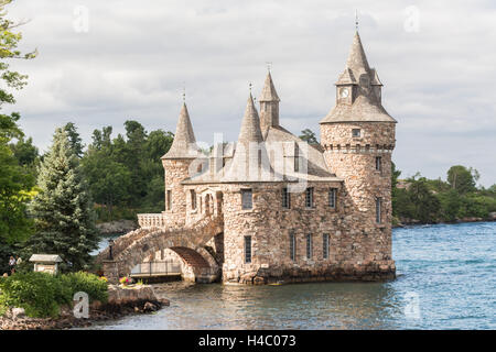 Boldt Castle - das Krafthaus und Clock Tower, Alexandria Bay, 1000 Inseln, New York Stockfoto