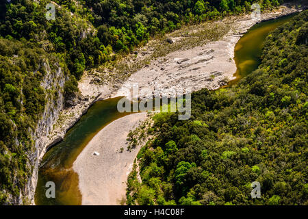 Frankreich, Rhône-Alpes, ArdÞche, Vallon-Pont-d ' Arc, Gorges de l'ArdÞche Stockfoto