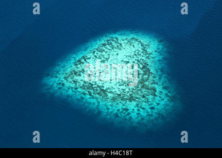 Luftaufnahme der ein Herz geformt Insel und Riff, Republik Palau, Mikronesien, Pazifik Stockfoto