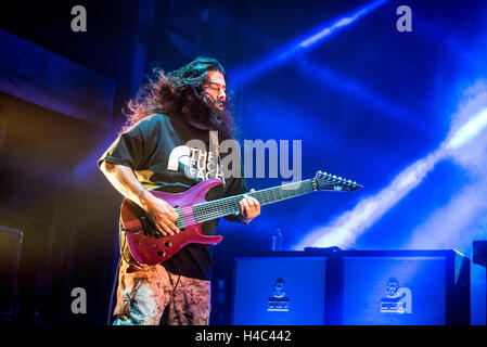 Stephen Carpenter führt auf Riot Fest Tag1 im nationalen Western Complex am 2. September 2016 in Denver, CO Stockfoto