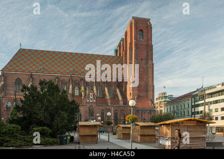 Herbstmorgen am St. Mary Magdalene Kirche in Wroclaw old Town, Niederschlesien, Polen. Stockfoto