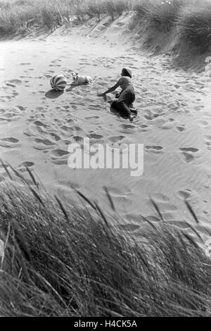 Urlaub eine der Ostsee, 1930er Jahre Deutsches Reich. Urlaub an der Ostsee, Deutschland der 1930er Jahre Stockfoto