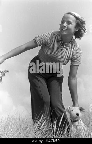 Urlaub eine der Ostsee, 1930er Jahre Deutsches Reich. Urlaub an der Ostsee, Deutschland der 1930er Jahre Stockfoto