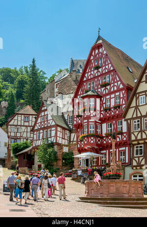 Deutschland, Bayern, Berg Milten, historische Altstadt, Fachwerkhäuser auf dem alten Marktplatz Markt gut, Stockfoto