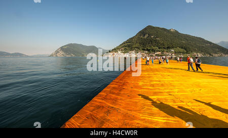 Lago Iseosee, Floating Pier Christus Stockfoto