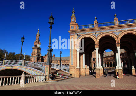 Spanien, Andalusien, Stadt Sevilla, in der Plaza de Espana, den spanischen Raum, Schrott-Ansicht und der Nordturm, Torre Norte Stockfoto