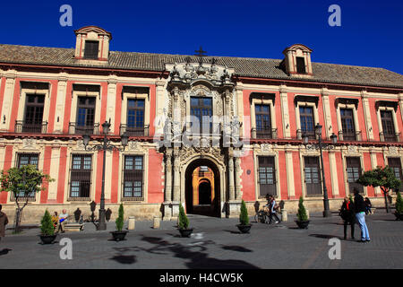 Spanien, Andalusien, alten Stadt Sevilla, Palacio Arzobispa, Palast des Erzbischofs in der Plaza De La Virgen de aus Reyes Stockfoto