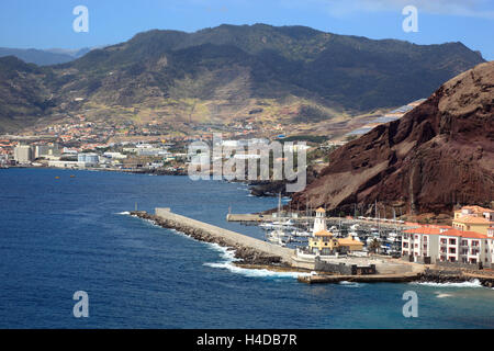 Madeira in Cap Ponta de Sao Lourenco, Landschaft am östlichen Ende der Insel Bucht Baia de Abra Stockfoto