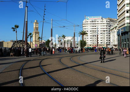 Platzieren des Nations Unies, das Herz des modernen Casablanca, wo alle Verkehrswege zusammenlaufen. Stockfoto