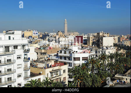 Vogelperspektive auf die Dächer von Casablanca. Stockfoto