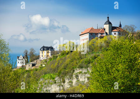Dorndorf-Steudnitz, The Dornburg-Paläste - das Renaissance-Schloss, das Rokoko-Schloss und das alte Schloss - auf steilen Felsen über der Halle, Dornburg-Camburg, Thüringen, Deutschland Stockfoto