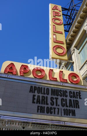 Zeichen des Apollo Theaters in das Theatergebäude. Harlem,Manhattan.New York City, USA Stockfoto