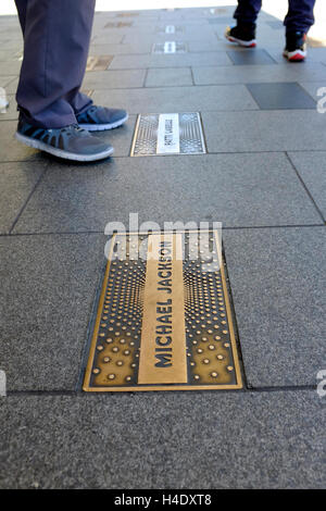 Michael Jacksons Namensplakette an das Apollo-Theater zu Fuß von Fame.Harlem.New York City.USA Stockfoto