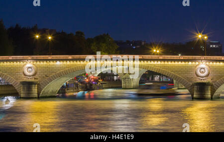 Die Pont Louis Philippe ist eine Brücke über den Fluss Seine in Paris. Es befindet sich im 4. Arrondissement, und verbindet die Quai de Stockfoto