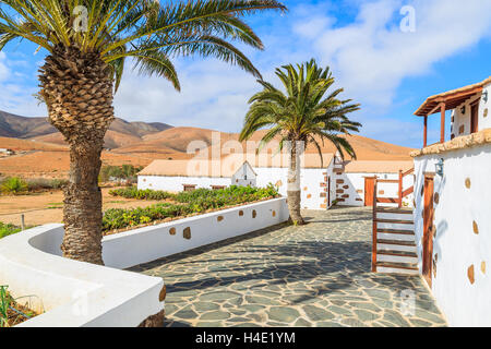 Typische Bauernhäuser in ländlichen Gegend der Insel Fuerteventura, Spanien Stockfoto