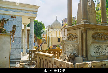 Die massive Krypten auf dem alten christlichen Friedhof in koptischen Viertel, Kairo Ägypten Stockfoto