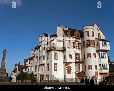 Historische schottische Architektur in der Nähe von Edinburgh Castle Esplanade, Castlehill, Altstadt, Edinburgh, Scotland, UK Stockfoto