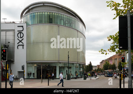 Exeter, Devon, England, UK - 28. September 2016: nächste Kaufhaus-Fassade an der High Street in Exeter. Stockfoto