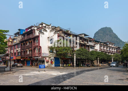 Einer der wichtigsten Straßen von Yangshuo Stockfoto