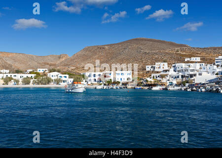 Karavostasis Dorf auf Folegandros Inseln in den frühen Morgenstunden. Stockfoto