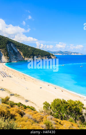 Ansicht von Myrtos Strand und blauen Meer, Insel Kefalonia, Griechenland Stockfoto