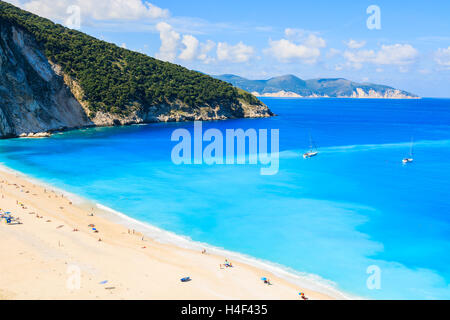 Ansicht von Myrtos Strand und blauen Meer, Insel Kefalonia, Griechenland Stockfoto