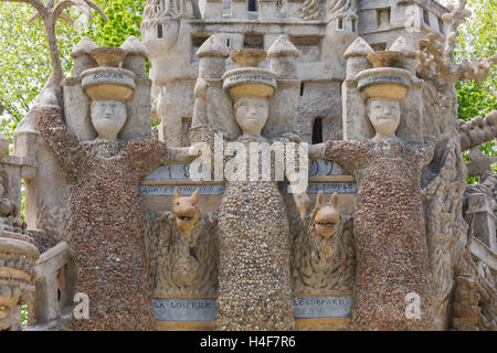 Le Palais Ideal, Ideal-Palast von Ferdinand Cheval, Hauterives, Departement Drome, Frankreich Stockfoto