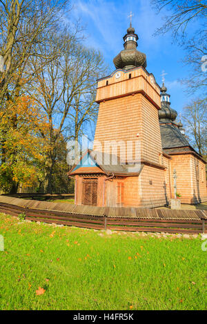 Alte hölzerne orthodoxe katholische Kirche in Hanczowa Dorf, Beskid Niski Berge, Polen Stockfoto