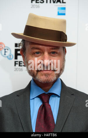Fisher Stevens besucht das 60. BFI London Film Festival-Screening von Before The Flood, im Odeon Kino, Leicester Square in London. Stockfoto