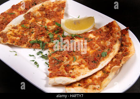 Türkischer Lahmacun Stockfoto