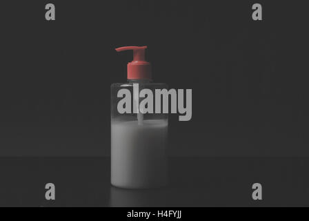 Kunststoff-Flasche mit Flüssigseife Stockfoto