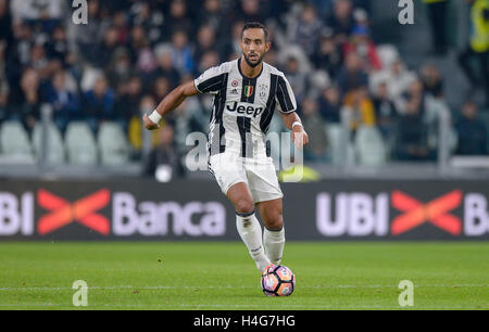 Turin, Italien, 15. Oktober 2016: Medhi Benatia von Juventus FC in Aktion während der Serie A Fußballspiel zwischen Juventus FC und Udinese Calcio. Bildnachweis: Nicolò Campo/Alamy Live-Nachrichten Stockfoto