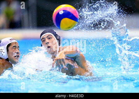 Tatsumi internationale Schwimmbad, Tokio, Japan. 9. Oktober 2016. Yusuke Hashimoto (), 9. Oktober 2016 - Wasserball: Der 92. All Japan Water Polo Championship, Herren 3. Platz match zwischen Nippon Sport Science University 20-10 Waseda-Universität bei Tatsumi International Swimming Pool, Tokio, Japan. © AFLO SPORT/Alamy Live-Nachrichten Stockfoto