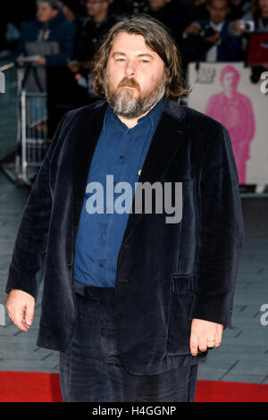 London, UK. 16. Oktober 2016. Ben Wheatley besucht die Filmpremiere von freien Feuer auf dem 60. London Film Festival. Bildnachweis: Raymond Tang/Alamy Live-Nachrichten Stockfoto