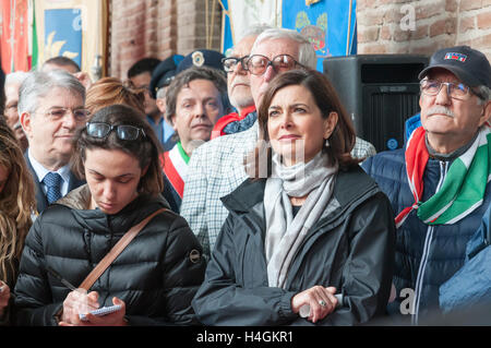 Präsident des italienischen Parlaments Laura Boldrini bei zivilen Demonstration in Caldarola Stockfoto