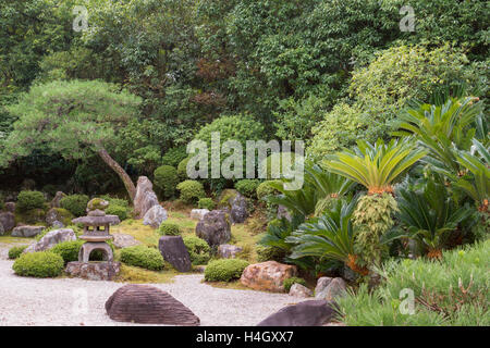 Zeigen Sie in Yuzen-En Garten am Chion-in buddhistischen Tempel an. Stockfoto