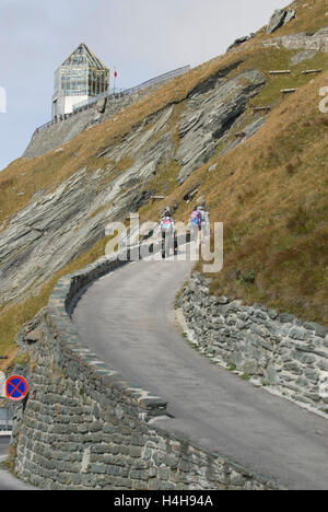 Im Kaiser-Franz-Josefs-Hoehe der Besucher Zentrum, Swarovski-Aussichtspunkt am Großglockner Hochalpenstraße, Nationalpark Hohe Tauern Stockfoto