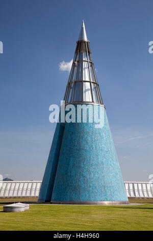 Pyramide auf der Dachterrasse, moderne Kunstmuseum Bonn, Bonn, Rheinland, Nordrhein-Westfalen Stockfoto