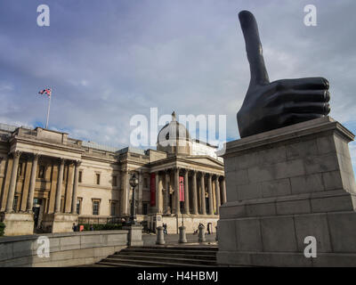 "Wirklich gut" Statue, vierte Sockel, Trafalgar Square, London UK Stockfoto