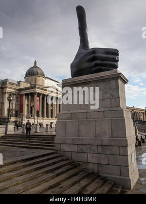 "Wirklich gut" Statue, vierte Sockel, Trafalgar Square, London UK Stockfoto