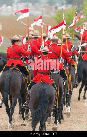 Unser Stolz RCMP Durchführung ihrer musikalischen Fahrt Leistung auf dem Messegelände Ancaster bei 630 Trinity Road in Ancaster, Ontario Stockfoto